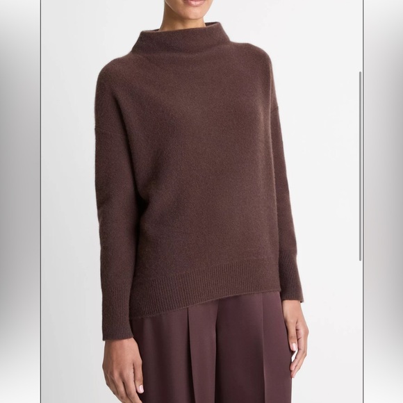 Vince Plush Cashmere Funnel-Neck Burgundy Sweater - Picture 3 of 4
